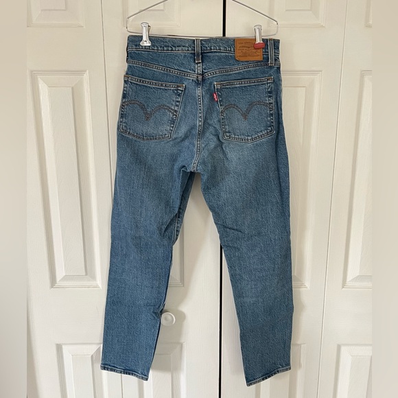 Levi’s wedgie fit tapered ankle jeans - Picture 2 of 6